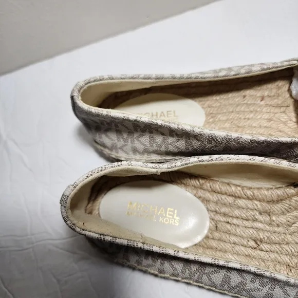 Michael Kors Kendrick Logo Printed Slip-On Espadrilles Women's Size 9M Shoes
