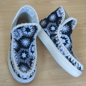 Mou Summer Eskimo Sneakers Crochet Black Cream Grandma Eclectic Sz 10 10.5