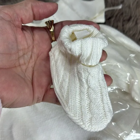 (N2) KARELA KIDS vit100% cotton white knit bodysuits and shoes for girls,size 0