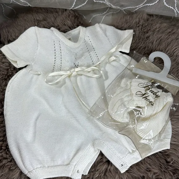 (N2) KARELA KIDS vit100% cotton white knit bodysuits and shoes for girls,size 0