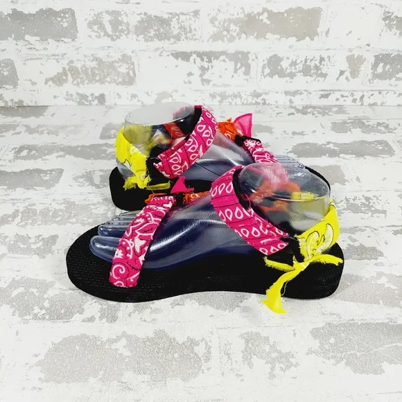 NEW Arizona Love Trekky Paisley Print Bandana Colourful Sandals E564