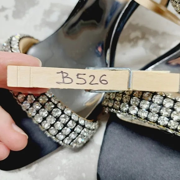 NEW Badgley Mischka Sade Black Rhinestone Heeled Summer Sandals B526