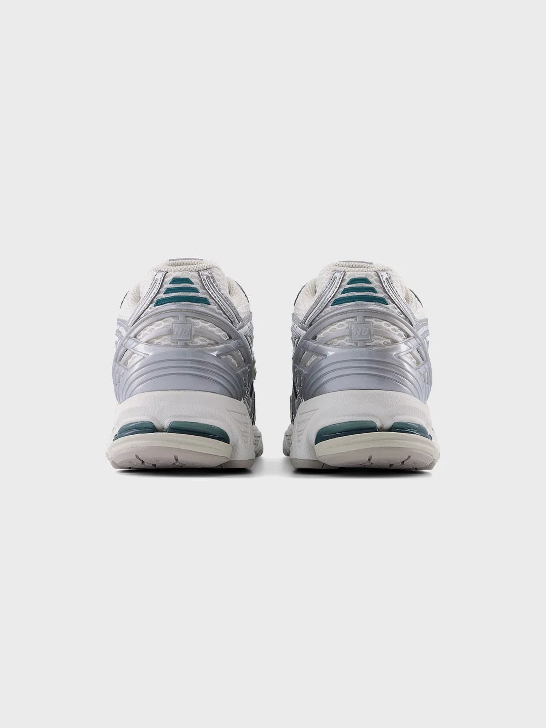 New Balance 1906 Sneakers | Silver Metallic/Sea Salt