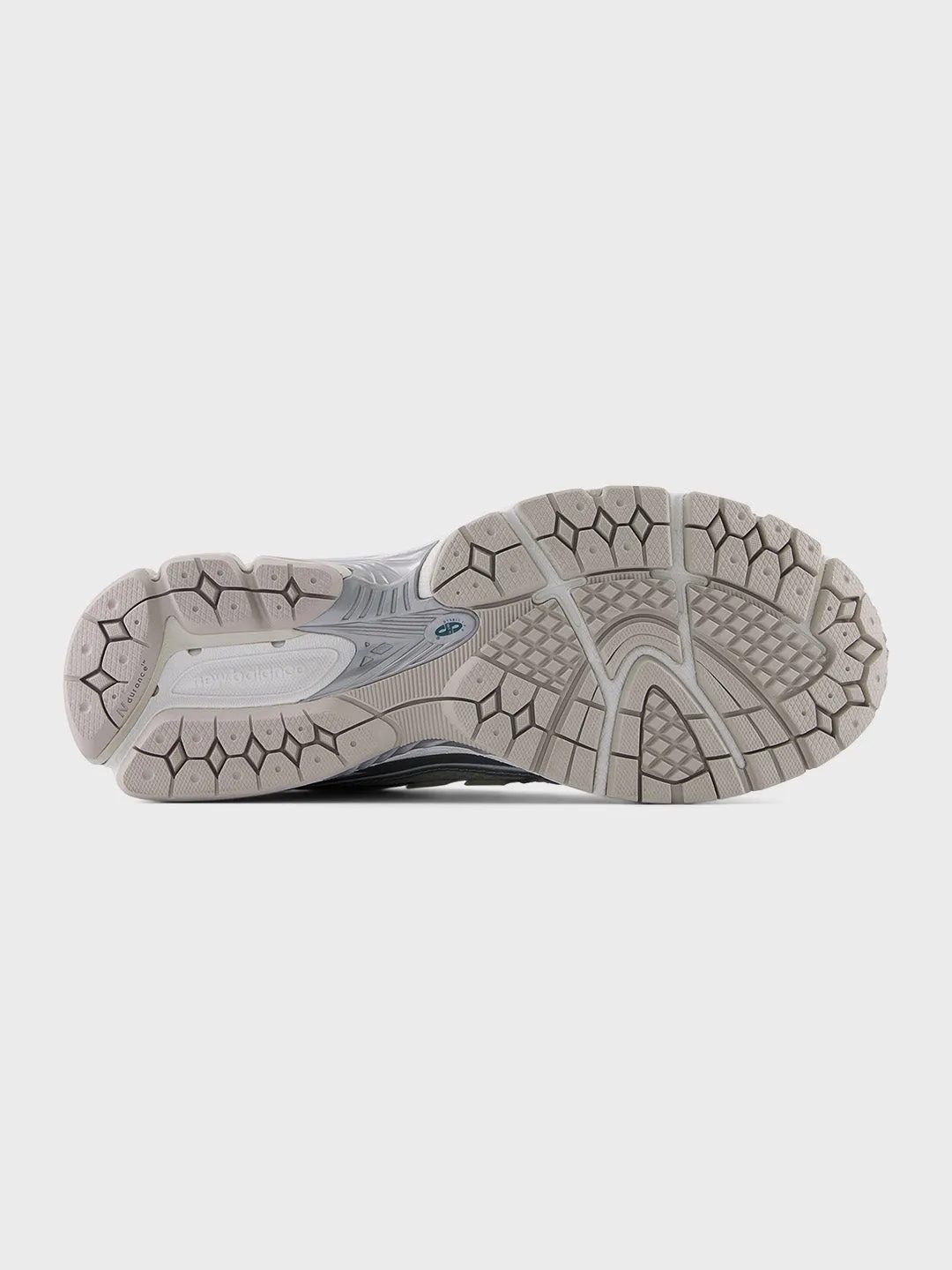 New Balance 1906 Sneakers | Silver Metallic/Sea Salt