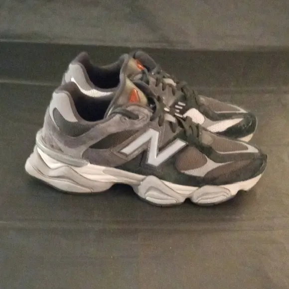 New Balance   9060Black and Gray Sneakers with Chunky Silhouette
