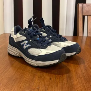 New Balance 993 shoes sneakers new Sample Pair Kids Youth Boys Size 4