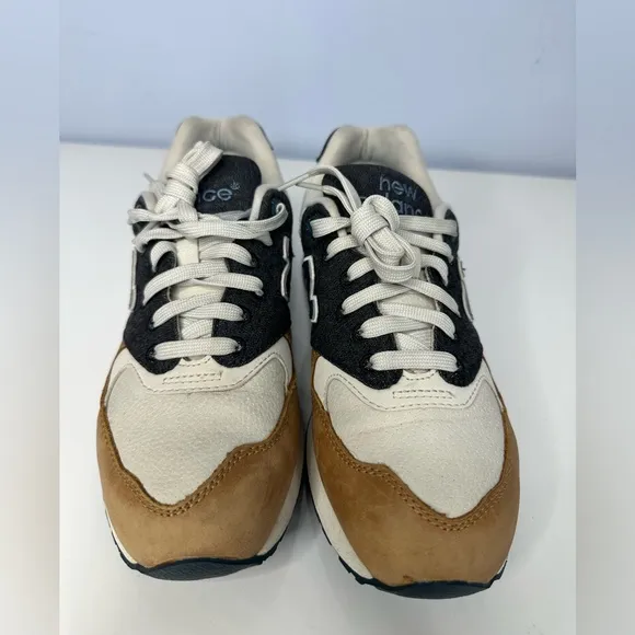 New Balance 999 Men’s Size 7 / Womens 8.5 Leather Tan Black White Retro Shoes