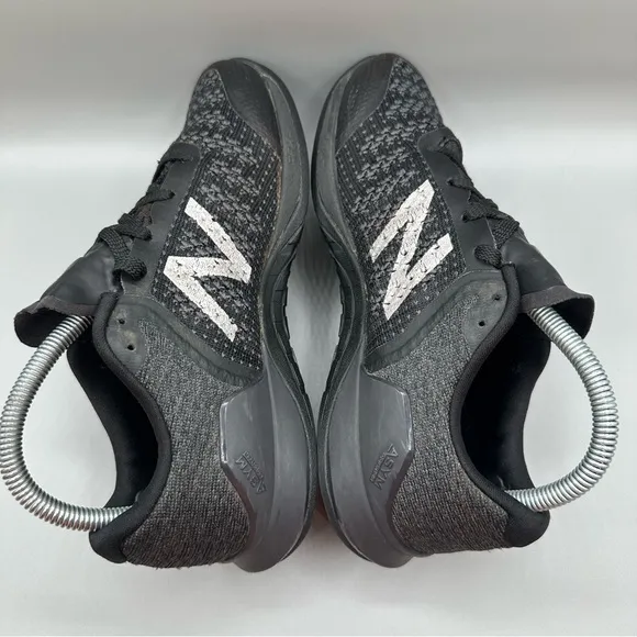 New Balance Men’s Size 7 Minimus Prevail Trainer Sneakers