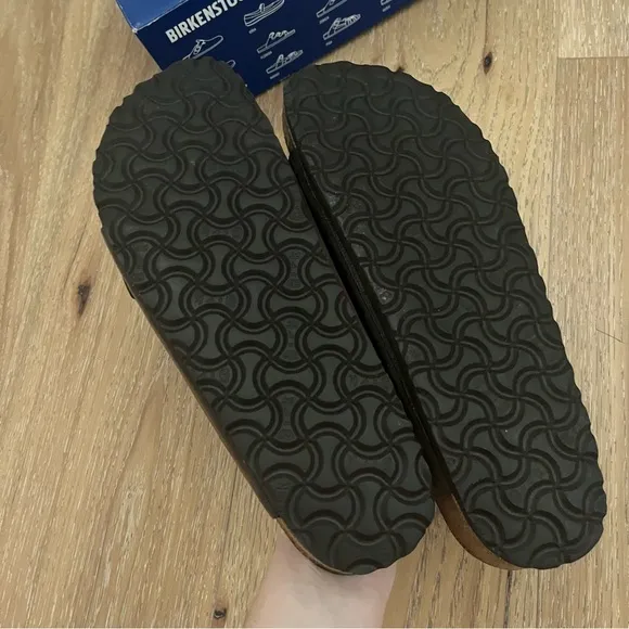 NEW Birkenstock Arizona Habana Sandals 42