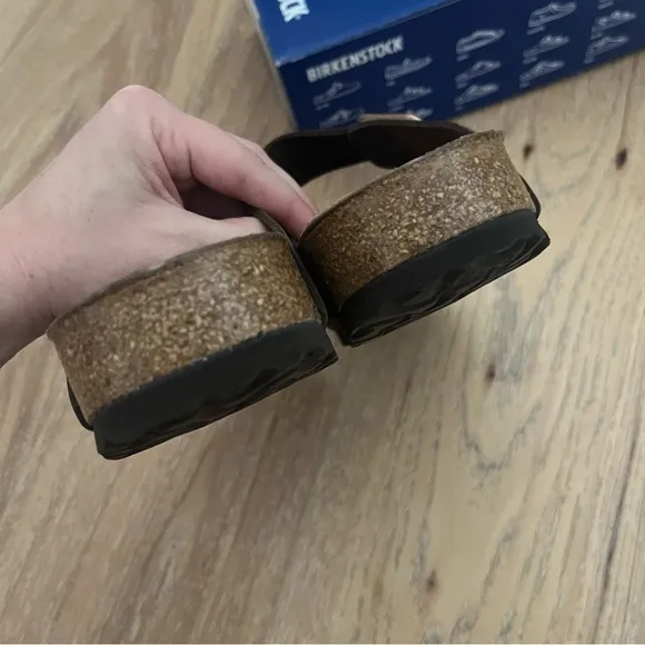NEW Birkenstock Arizona Habana Sandals 42