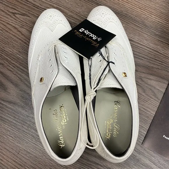 NEW FootJoy Classics White Wingtip Golf Shoes 8 D