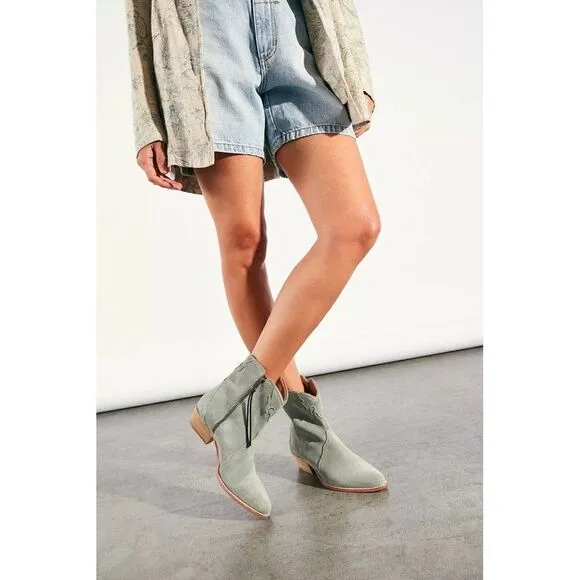 NEW FREE PEOPLE Sz 11 / 41 NEW FRONTIER BOOTS IN DUSTY BLUE SUEDE