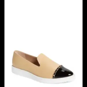 NEW Karl Lagerfeld Paris Caralee Slip on Cap Toe Leather Shoes Womens Size 6M
