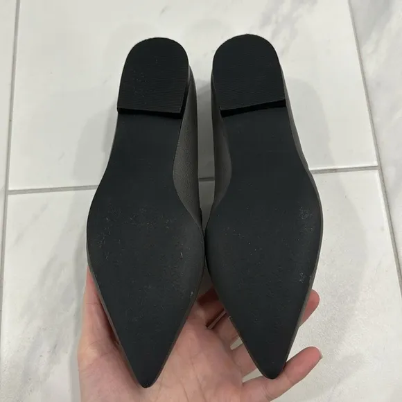 NEW! Linea Paolo Mabel Pointed Toe Loafer - Size 4