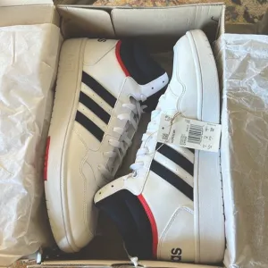 NEW Men’s Adidas Hoops 3.0 Mid Basketball Shoes - Size 13.5