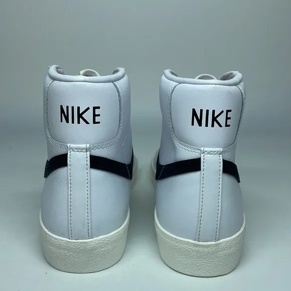 New Nike Blazer Mid 77 Vintage Black/White BQ6806-100 NWOB