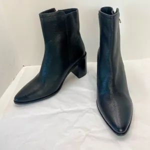 New Seychelles Desirable Bootie Boot Black Leather NWOB  Women’s 9.5 Pointy Toe