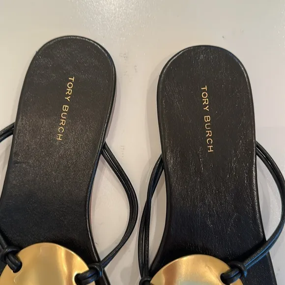 New Tory Burch Black and Gold Sandals with Metallic Accent. Size 7.