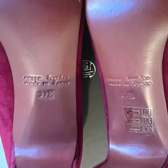 nib CHIE MIHARA Jamil Suede Studded Pump Heels in Red, size 7.5