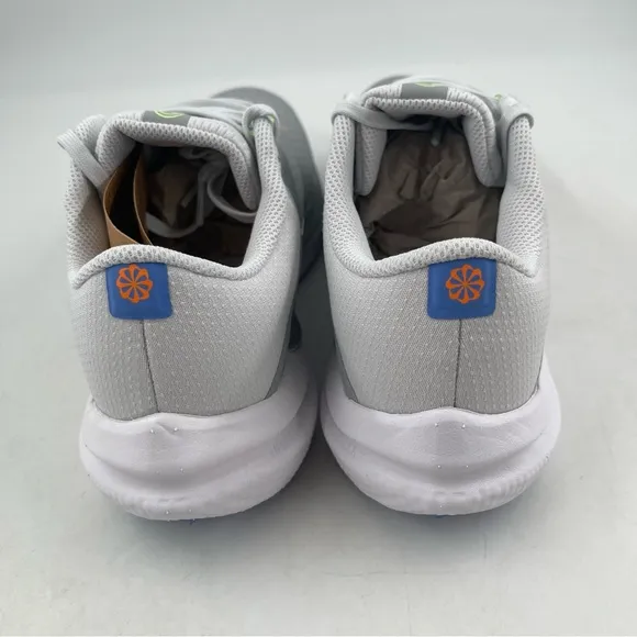 NIB! 👞 Nike Air Winflo 10 Grey White Lace-Up Low Top Running Shoes - Size 5.5 Y