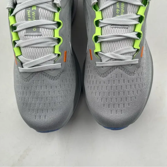 NIB! 👞 Nike Air Winflo 10 Grey White Lace-Up Low Top Running Shoes - Size 5.5 Y