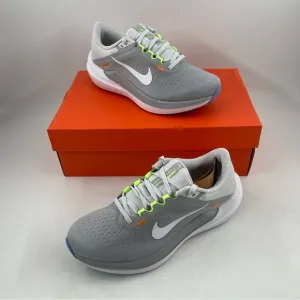 NIB! 👞 Nike Air Winflo 10 Grey White Lace-Up Low Top Running Shoes - Size 5.5 Y