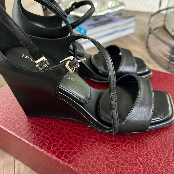 NIB Tamara Mellon Samba 90