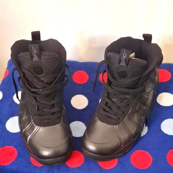 Nike Air Bakin Posite Triple Black Sneaker Boots 618056-001 Size 11 (RARE)