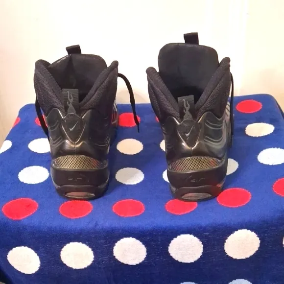 Nike Air Bakin Posite Triple Black Sneaker Boots 618056-001 Size 11 (RARE)