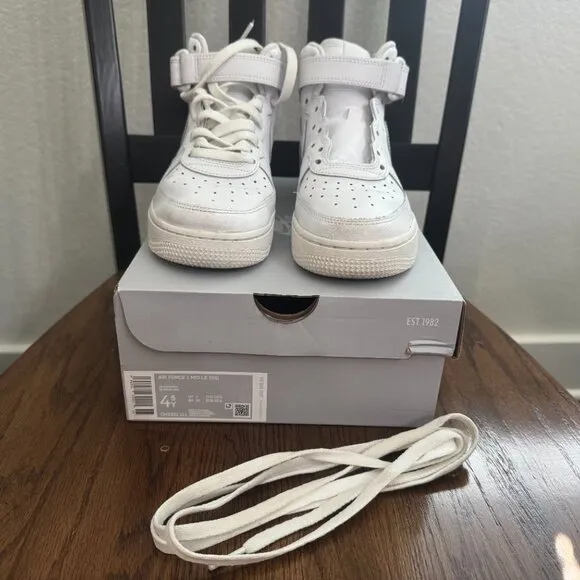 Nike Air Force 1 Mid LE (GS) Sneakers – Youth Size 4.5 Boys, White