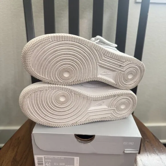 Nike Air Force 1 Mid LE (GS) Sneakers – Youth Size 4.5 Boys, White