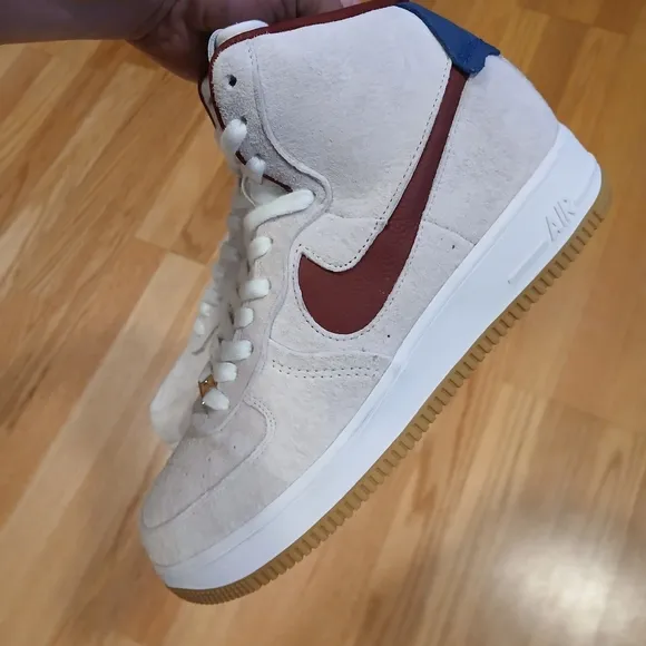 Nike Air Force 1 Scuplt Streetwear/Lifestyle Shoes size 8.5 Men/10 Women