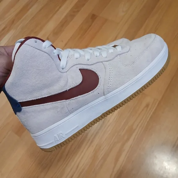 Nike Air Force 1 Scuplt Streetwear/Lifestyle Shoes size 8.5 Men/10 Women