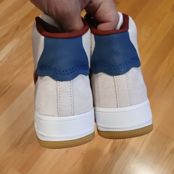 Nike Air Force 1 Scuplt Streetwear/Lifestyle Shoes size 8.5 Men/10 Women