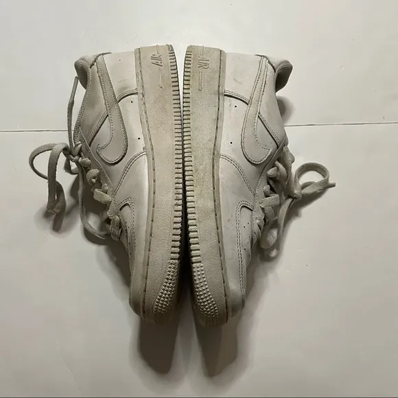 Nike Air Force 1 White Athletic Sneaker Shoes 2020 Size Youth 6.5 Streetwear