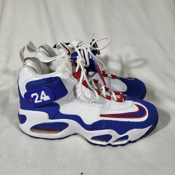 Nike Air Griffey Max 1 Streetwear /Lifestyle Shoes Size 6.5 Youth / 8 Womens