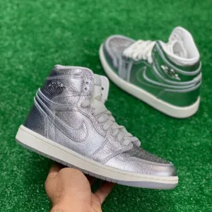 Nike Air Jordan 1 Retro High OG Womens Shoes Silver FN7249-001 VNDS Sz 6.5