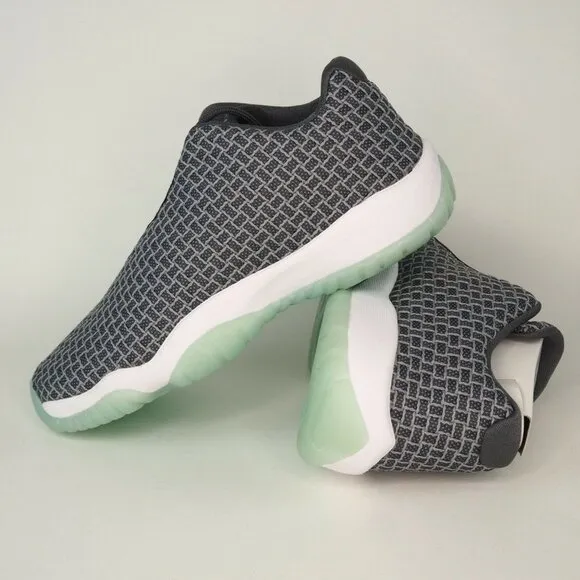 Nike Air Jordan Future Low Basketball Sneaker Grey Boys Shoes SZ 6
