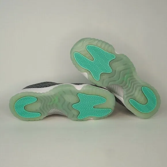 Nike Air Jordan Future Low Basketball Sneaker Grey Boys Shoes SZ 6