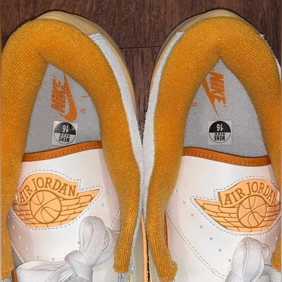 Nike air Jordan retro 2