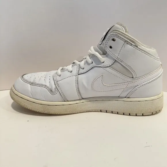 Nike Air Jordan Sneakers Mid Triple White 554725 110 High Top Shoes Size 4.5 Y