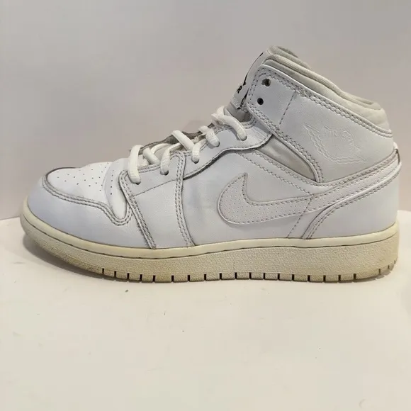 Nike Air Jordan Sneakers Mid Triple White 554725 110 High Top Shoes Size 4.5 Y