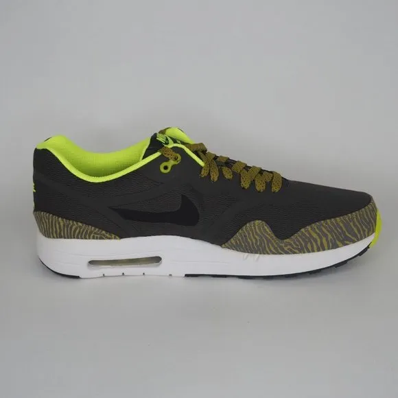 Nike Air Max 1 PRM TAPE Men Shoes Black Parachut Gold Vintage