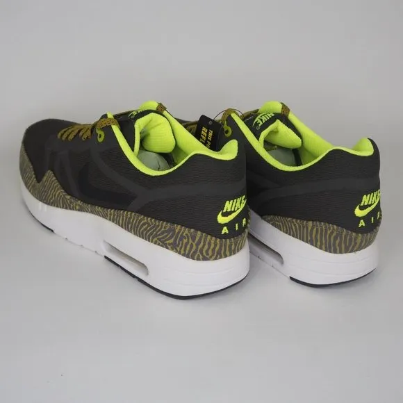 Nike Air Max 1 PRM TAPE Men Shoes Black Parachut Gold Vintage