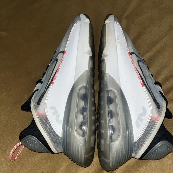Nike Air Max 2090 Pure Platinum Size 13 LikeNew Gym Shoes Casual Sneakers Crispy