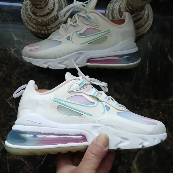 Nike Air Max 270 React Streetwear/Lifestyle Athletic Shoes Size 6.5 for Women