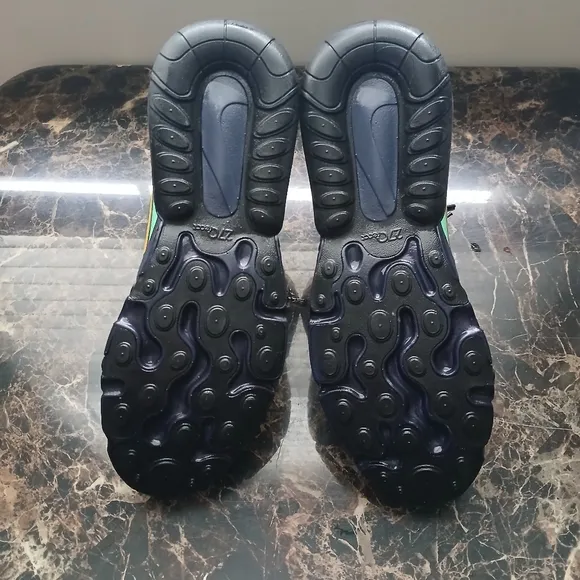 Nike Air Max 270 React Streetwear/Lifestyle Athletic Shoes Size 9 Men/10.5 Wom