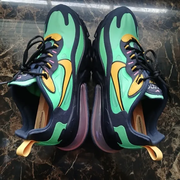 Nike Air Max 270 React Streetwear/Lifestyle Athletic Shoes Size 9 Men/10.5 Wom