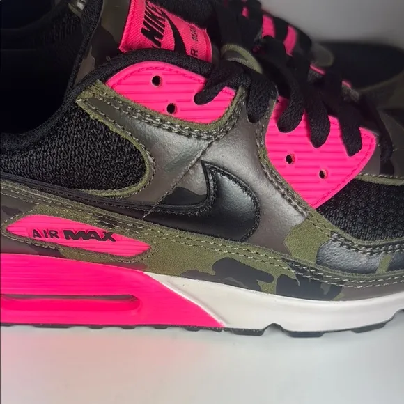 Nike Air Max 90 Camo Pack Sequoia Black Hyper Pink Men’s Size 9 Sneakers Shoes