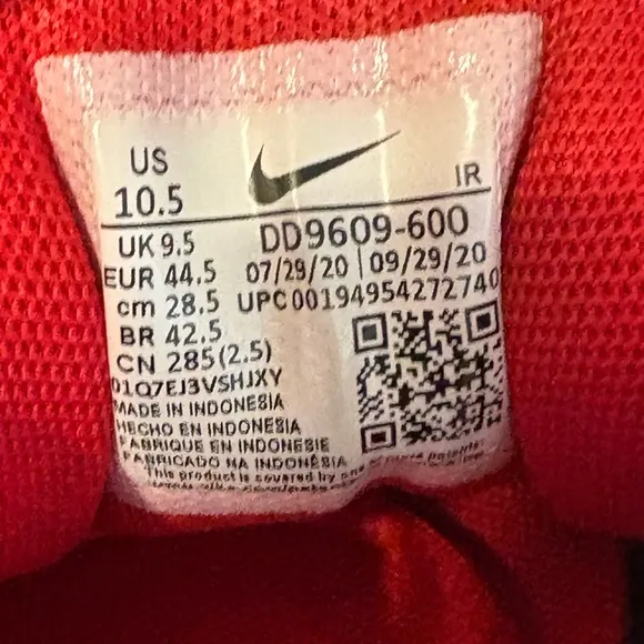 Nike Air Max Plus TN  university red trainers